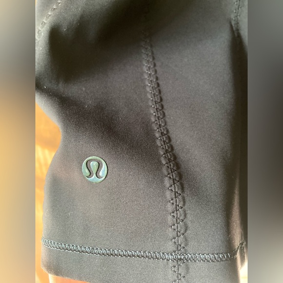 Lululemon Power Date Dress. Black neoprene scuba dress. size 8 - Picture 4 of 10